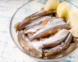 Delicious capelin fish cutlets - a step-by-step recipe with photos on how to cook from fresh frozen fish with bones and skin