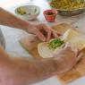 Ako zabaliť shawarmu: najlepšie spôsoby