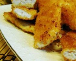 Recipes for chicken breast in batter in a frying pan