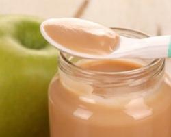 Ябълково пюре с кондензирано мляко „Неженка“ за зимата - много вкусна подготовка