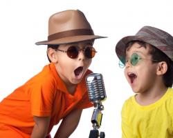 5 paprasti pratimai, kaip išmokti dainuoti nuo nulio